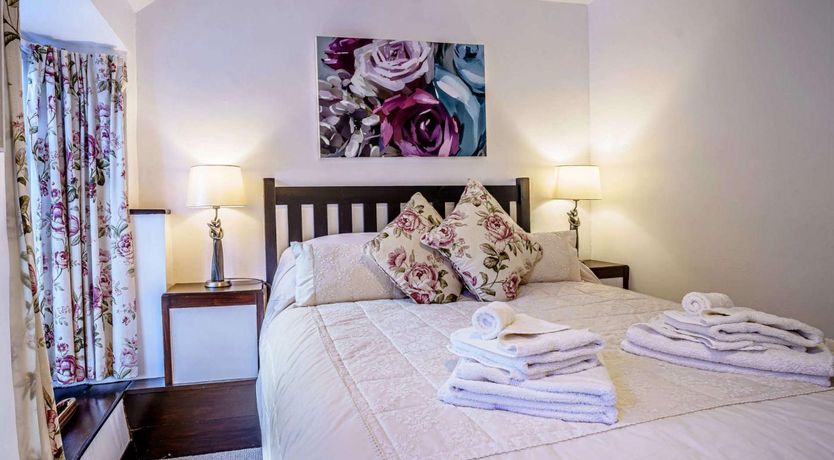 Photo of 2 Bed in Llandysul