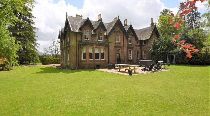 Photo of 7 Bed in Moffat