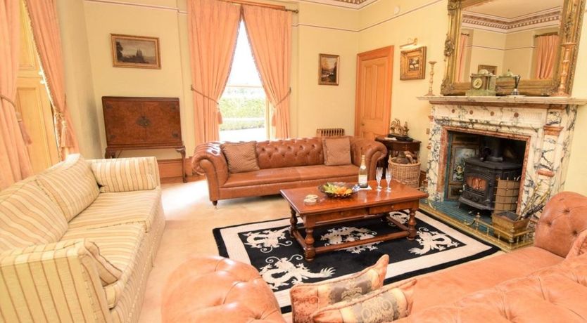 Photo of 7 Bed in Beattock