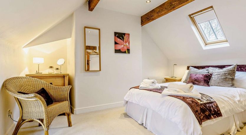 Photo of 2 Bed in Ashford in the Water