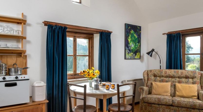 Photo of 1 Bed in Llangynidr