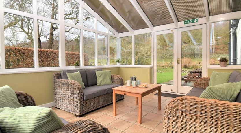 Photo of 7 Bed in Boot