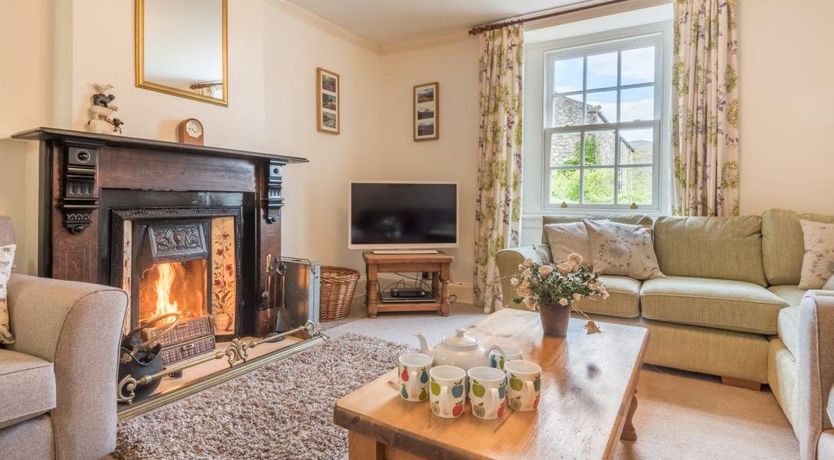 Photo of 7 Bed in Boot