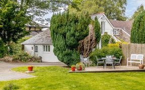 Photo of 4 Bed in Crickhowell