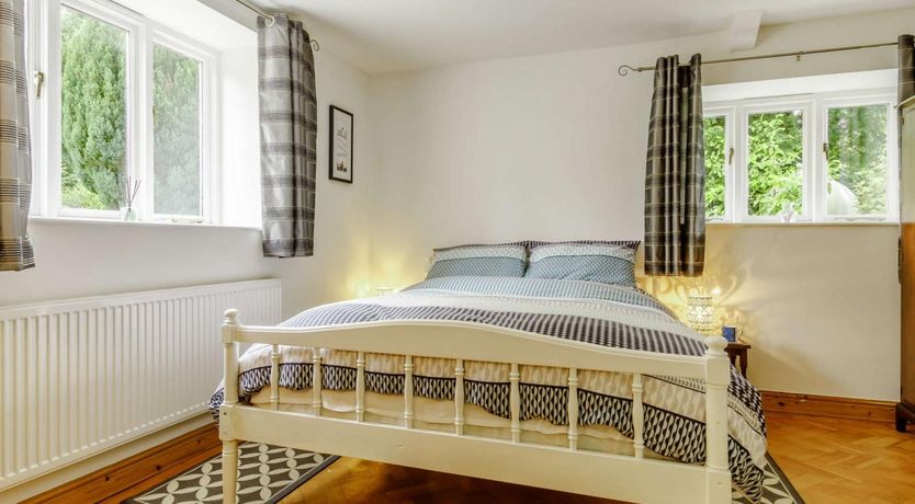 Photo of 4 Bed in Crickhowell