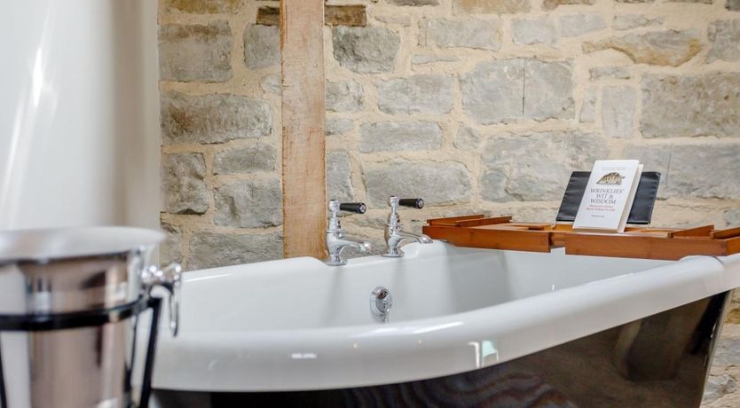 Photo of 2 Bed in Glastonbury