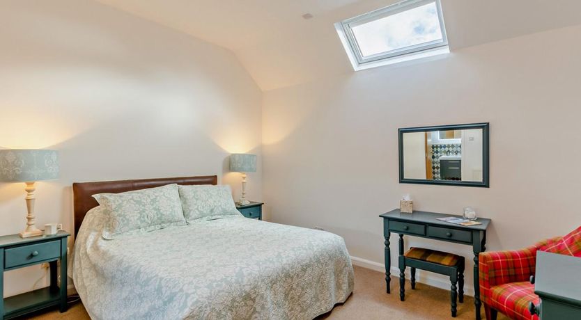 Photo of 2 Bed in Wold Newton