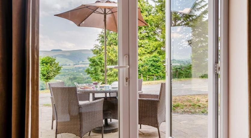 Photo of 2 Bed in Garth