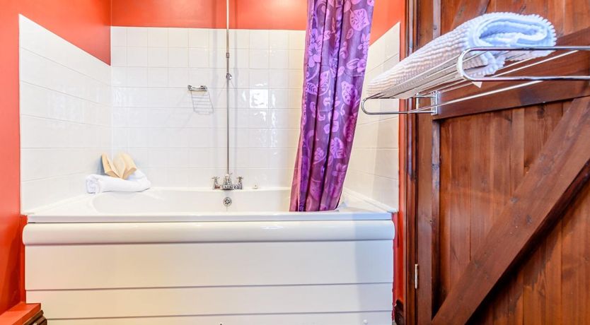 Photo of 2 Bed in Bedford