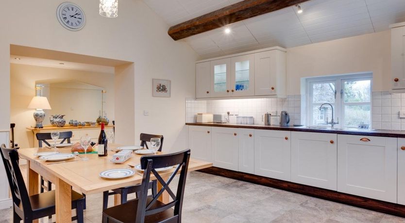 Photo of 2 Bed in Upper Cwmtwrch