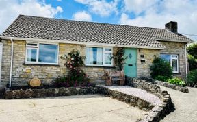 Photo of in Corfe Castle (86239)