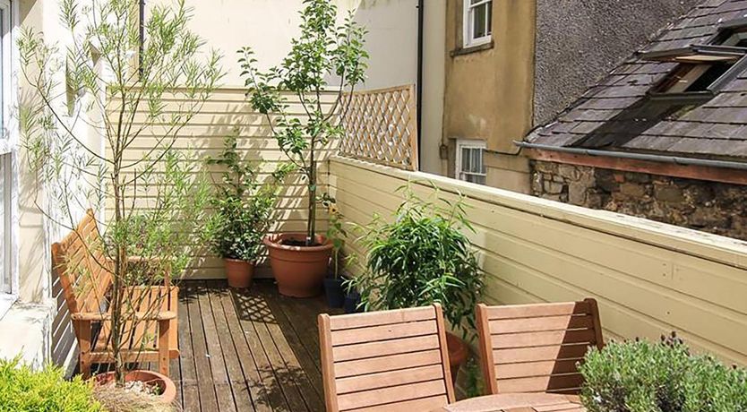 Photo of 1 Bed in Tenby