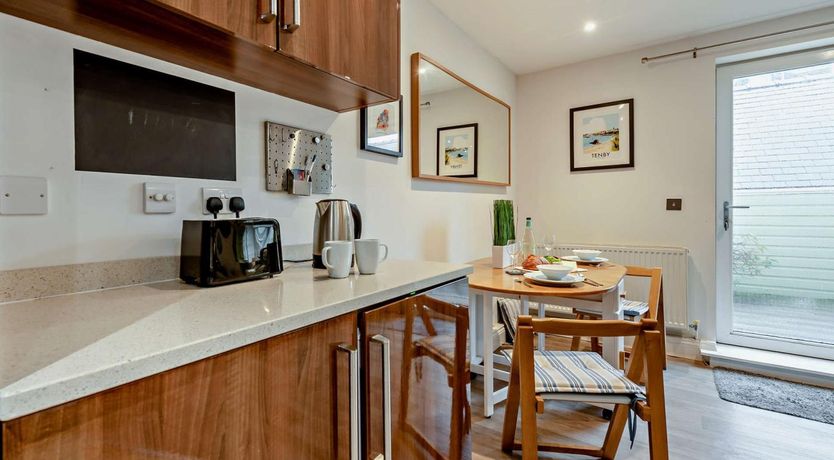 Photo of 1 Bed in Tenby