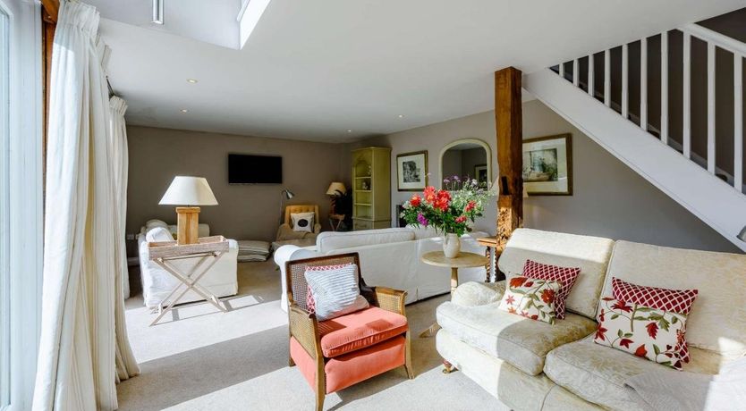 Photo of 6 Bed in Tawstock