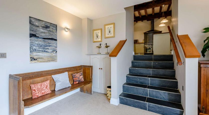 Photo of 6 Bed in Tawstock