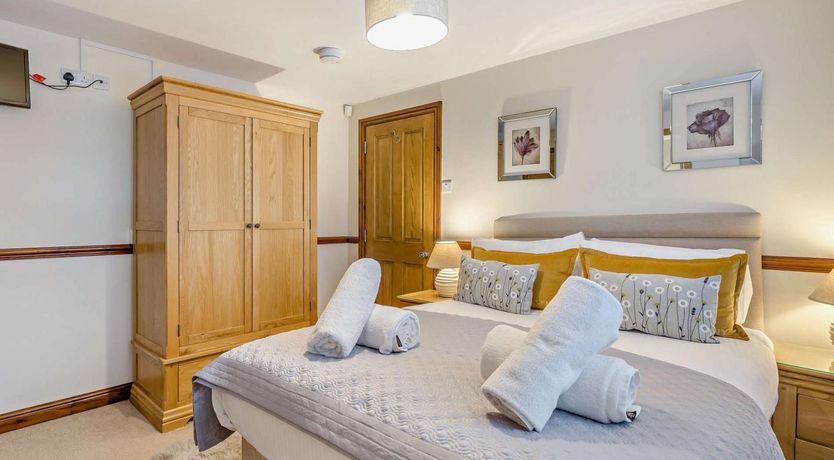 Photo of 5 Bed in Cleator