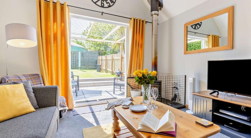 Photo of 2 Bed in Bude