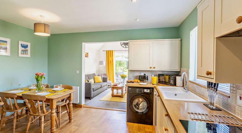 Photo of 2 Bed in Bude