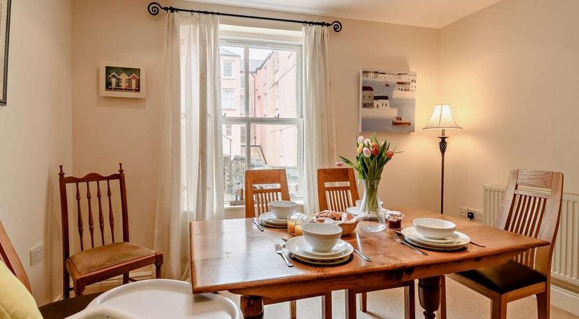 Photo of 3 Bed in Tenby