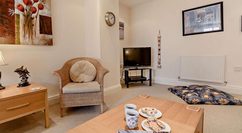 Photo of 3 Bed in Tenby