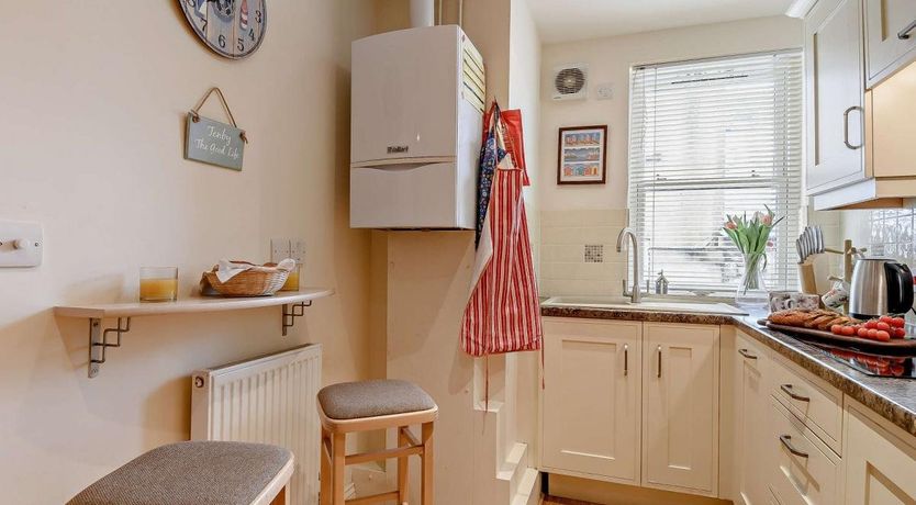 Photo of 3 Bed in Tenby