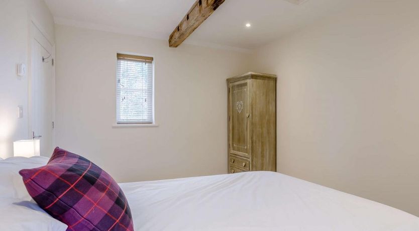 Photo of 1 Bed in Middlemarsh