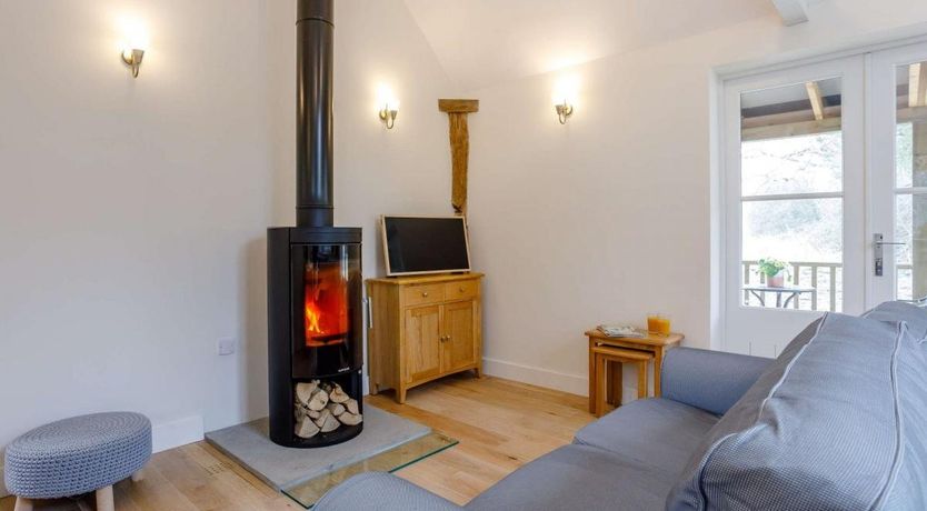 Photo of 1 Bed in Middlemarsh