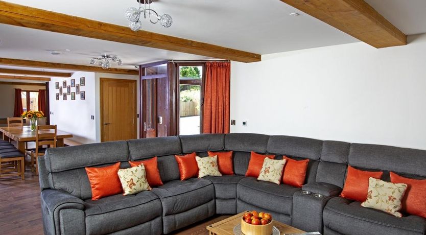 Photo of 6 Bed in Cwmcamlais