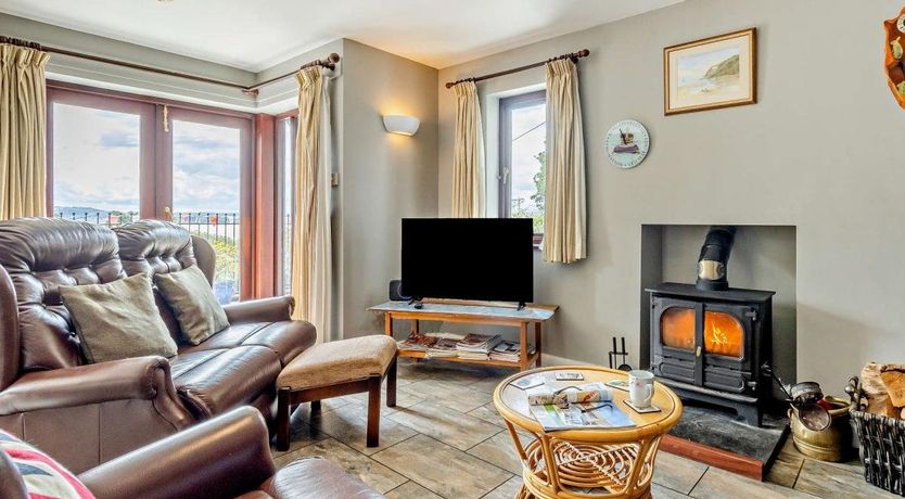 Photo of 4 Bed in Aberdovey