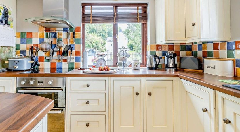 Photo of 4 Bed in Aberdovey