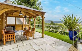 Photo of 4 Bed in Aberdyfi