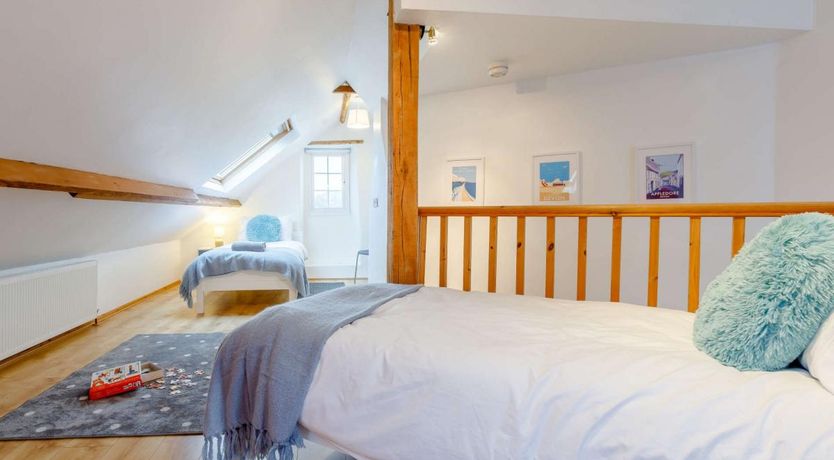 Photo of 3 Bed in Bradiford