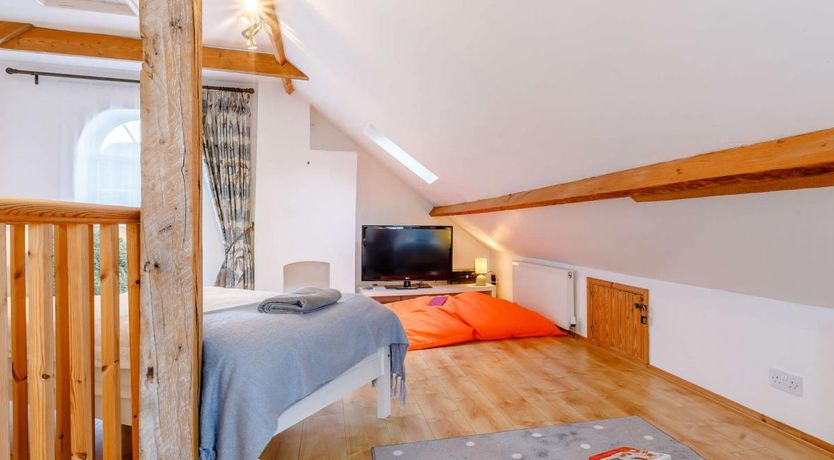 Photo of 3 Bed in Bradiford