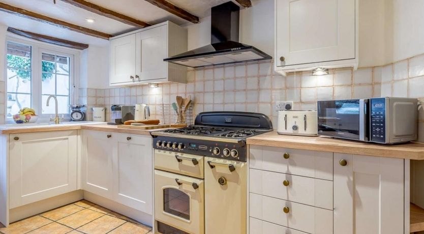 Photo of 3 Bed in Bradiford