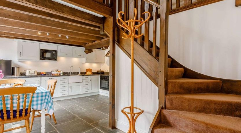 Photo of 1 Bed in Roadwater