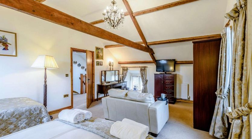 Photo of 1 Bed in Senni