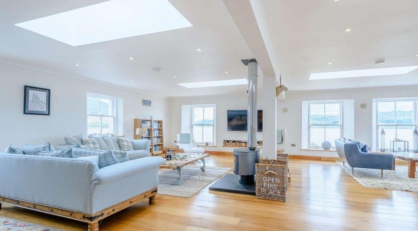 Photo of 4 Bed in Ardentinny