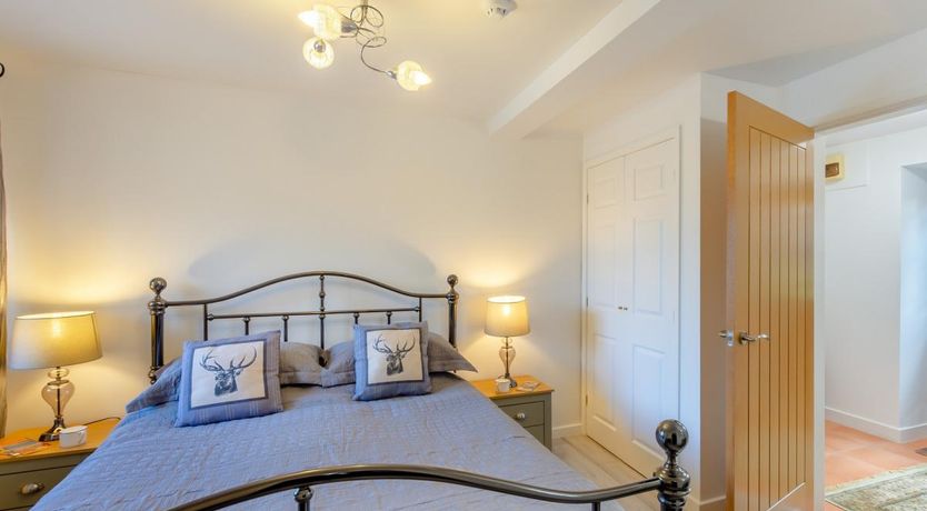 Photo of 2 Bed in Wold Newton