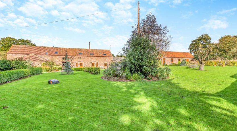 Photo of 2 Bed in Wold Newton