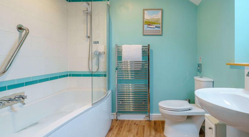 Photo of 3 Bed in Spark Bridge