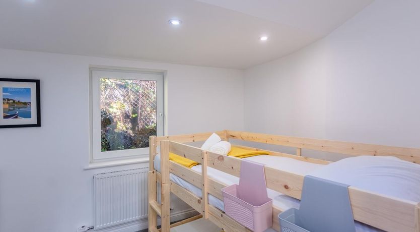 Photo of 2 Bed in Aberdovey