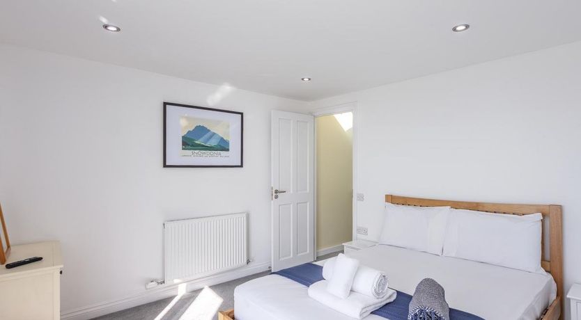 Photo of 2 Bed in Aberdovey