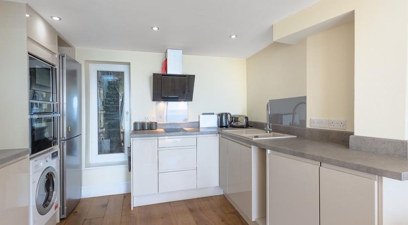 Photo of 2 Bed in Aberdovey