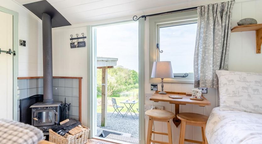 Photo of 1 Bed in Kingsthorne