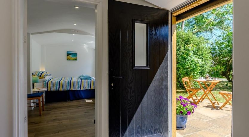 Photo of 1 Bed in Weymouth