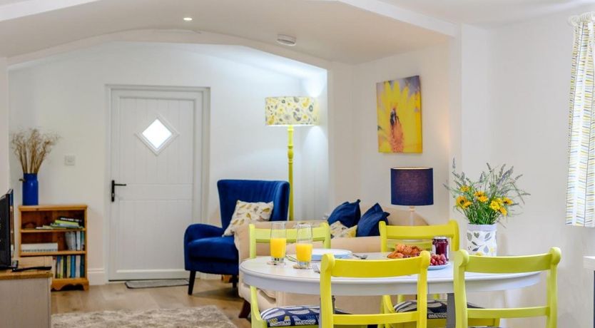 Photo of 1 Bed in Weymouth