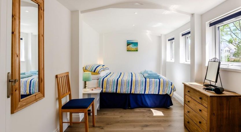 Photo of 1 Bed in Weymouth