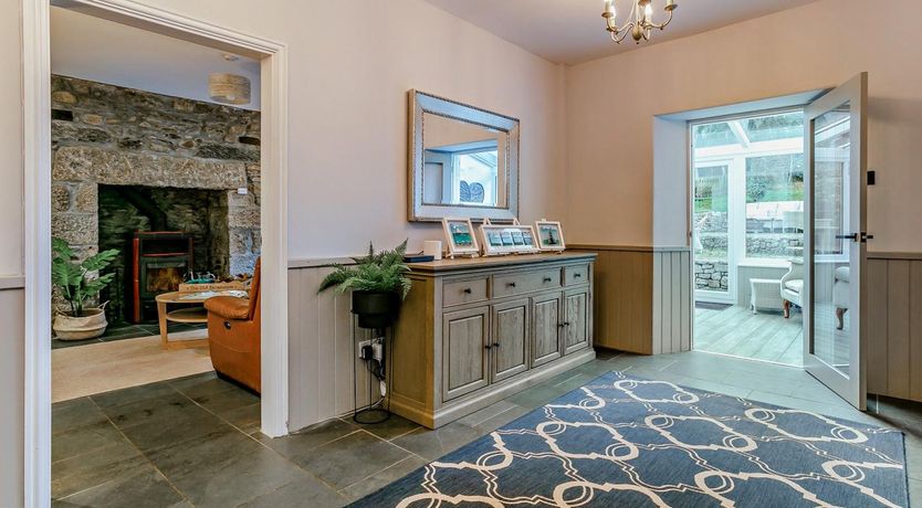 Photo of 4 Bed in Truro