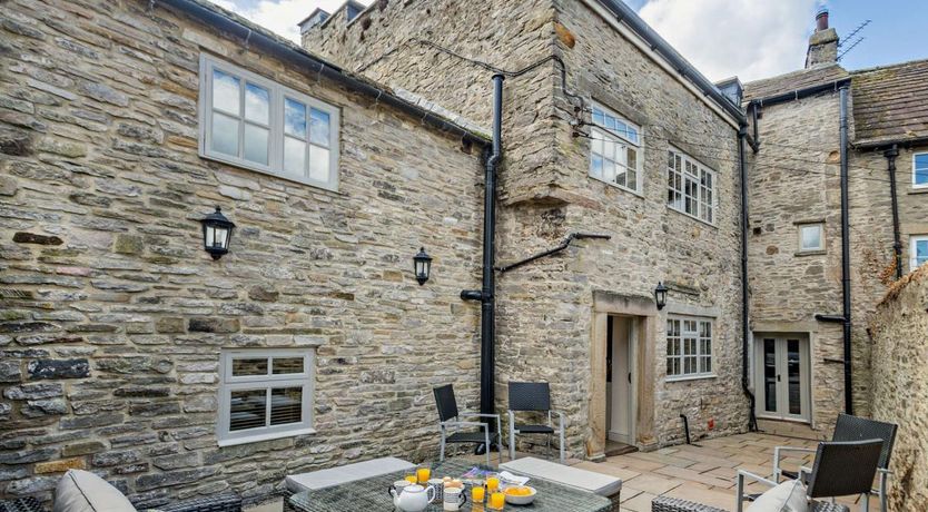 Photo of 7 Bed in Middleham