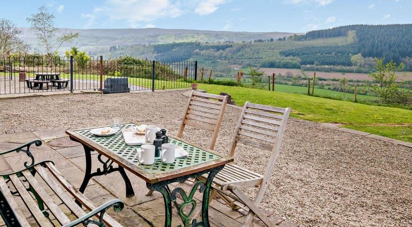 Photo of 2 Bed in Tretower